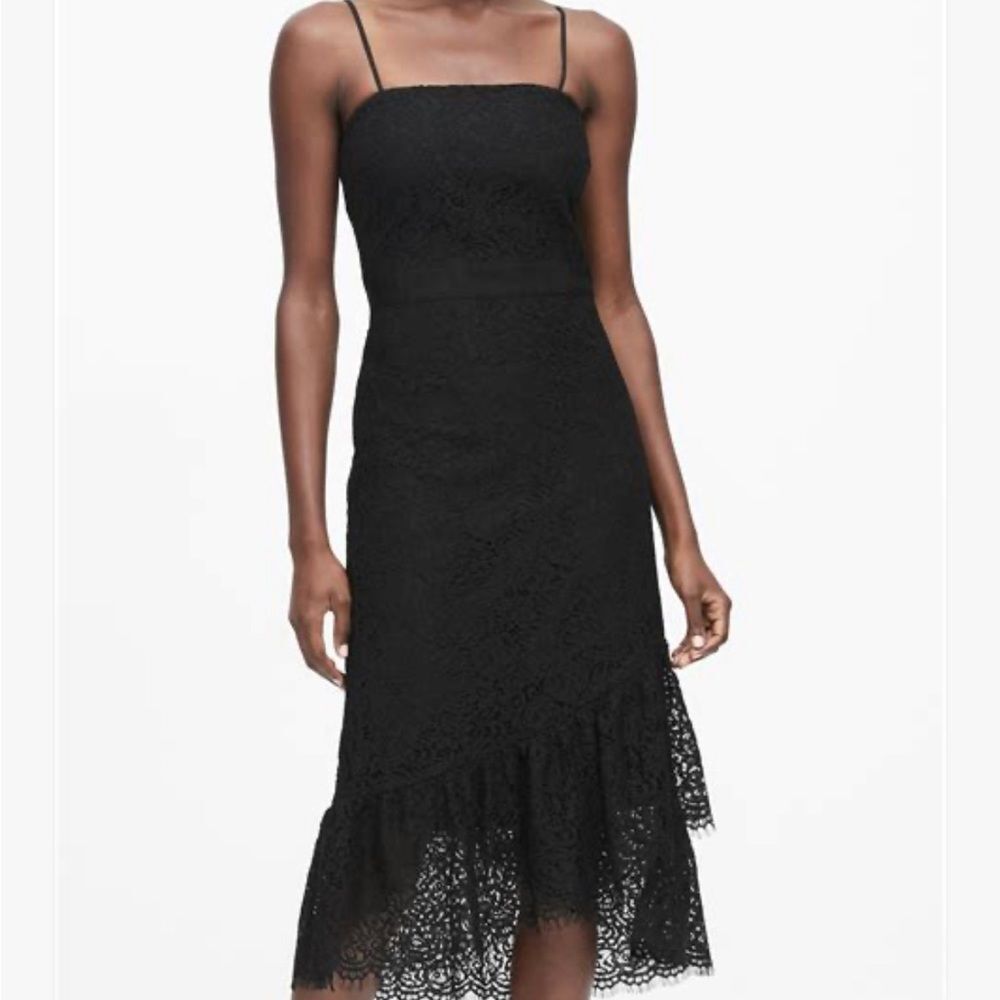 NWOT Banana Republic Black Lace Dress with Ruffle Sz 4